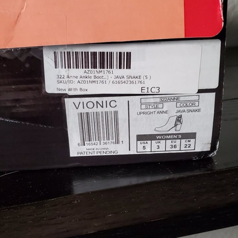 Vionic "Anne" Boots - Picture 2 of 6